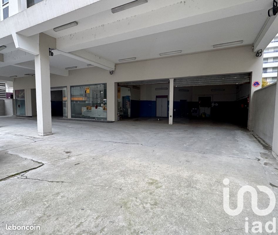 Casa de 4 habitaciónes en Bourges, France No. 48030