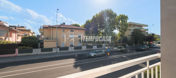 4 rooms Apartment in Rimini, Italy No. 266229 16