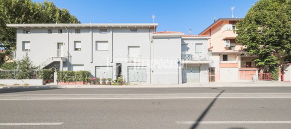 4 rooms Apartment in Rimini, Italy No. 266229 17