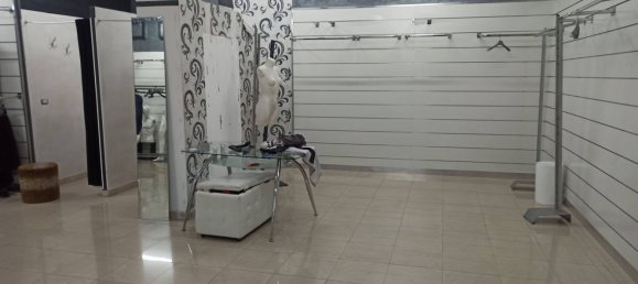 126m² Commercial property in Pachino, Italy No. 67807 3