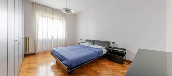 2 bedrooms Apartment in Milan, Italy No. 332162 6