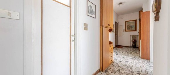 2 bedrooms Apartment in Milan, Italy No. 332162 26