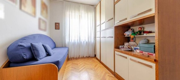 2 bedrooms Apartment in Milan, Italy No. 332162 13