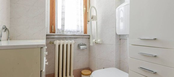 2 bedrooms Apartment in Milan, Italy No. 332162 22