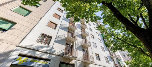 2 bedrooms Apartment in Milan, Italy No. 332162 40