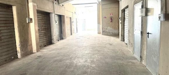 19m² Garage in Rome, Italy No. 326388 4