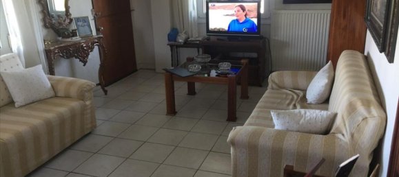 2 Schlafzimmer Villa in Thessaloniki, Greece, Nr. 8860 8