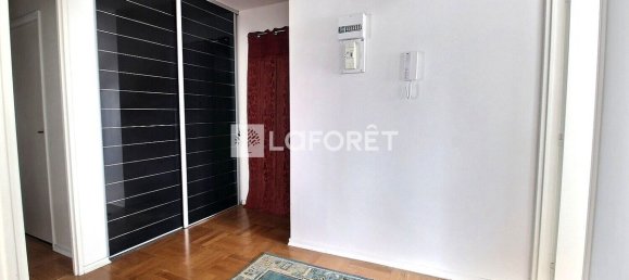 Квартира с 3 спальнями в Женвилье, Франция № 141952 5