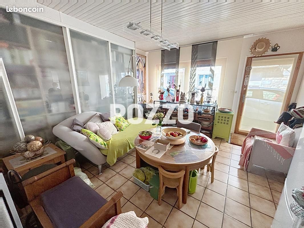 2 bedrooms House in Avranches, France No. 357229