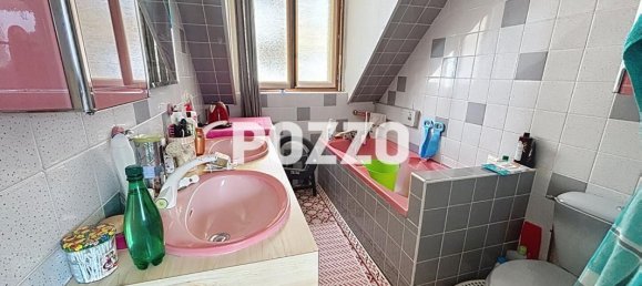 2 bedrooms House in Avranches, France No. 357229 5