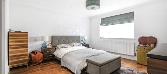 4 bedrooms House in Southgate, United Kingdom No. 6572 49