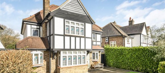 4 bedrooms House in Southgate, United Kingdom No. 6572 2