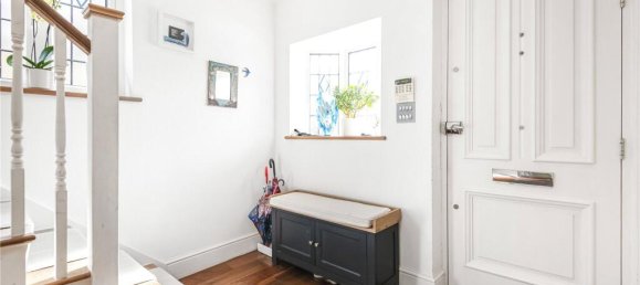 4 bedrooms House in Southgate, United Kingdom No. 6572 6