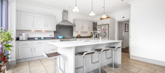 4 bedrooms House in Southgate, United Kingdom No. 6572 25