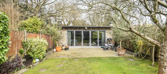 4 bedrooms House in Southgate, United Kingdom No. 6572 64