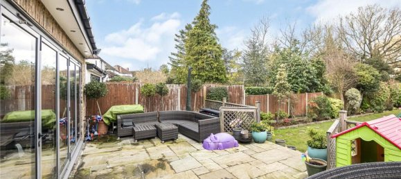 4 bedrooms House in Southgate, United Kingdom No. 6572 60