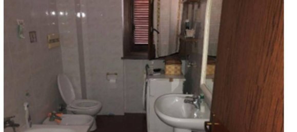 2-salle Appartement à Caselle Lurani, Italy No. 274047 5