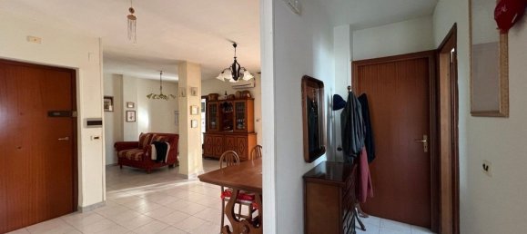 6 rooms Apartment in Apice, Italy No. 263011 2