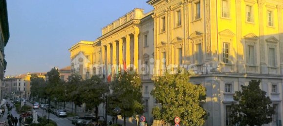 Apartamento T2 em Bergamo, Italy N.º 349230 2