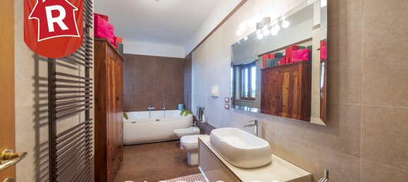 3 bedrooms Apartment in Lecce, Italy No. 137951 9