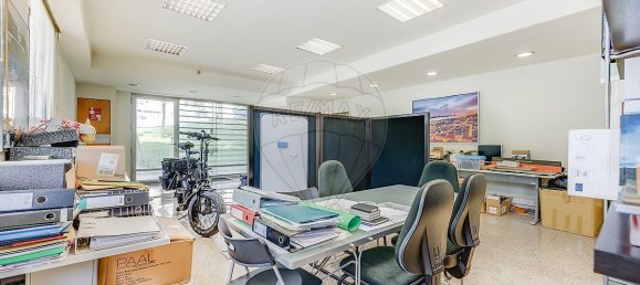 Gewerbliche Immobilie in Amadora, Portugal 78m², Nr. 288359 3