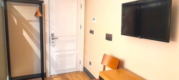 10 bedrooms Commercial property in Istanbul, Turkey No. 33903 6