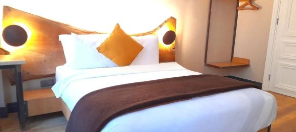 10 bedrooms Commercial property in Istanbul, Turkey No. 33903 5