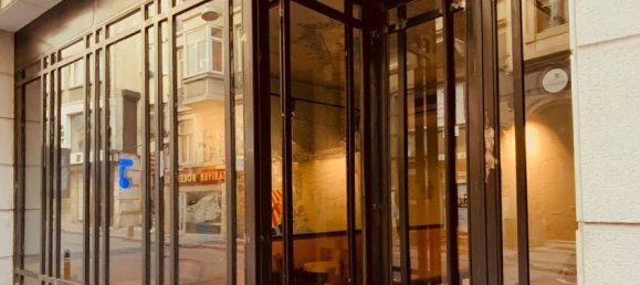 10 bedrooms Commercial property in Istanbul, Turkey No. 33903 2