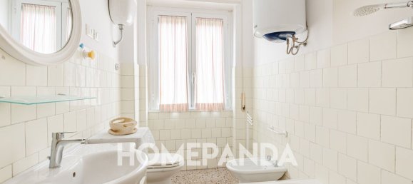 Studio in Rome, Italy No. 133009 9