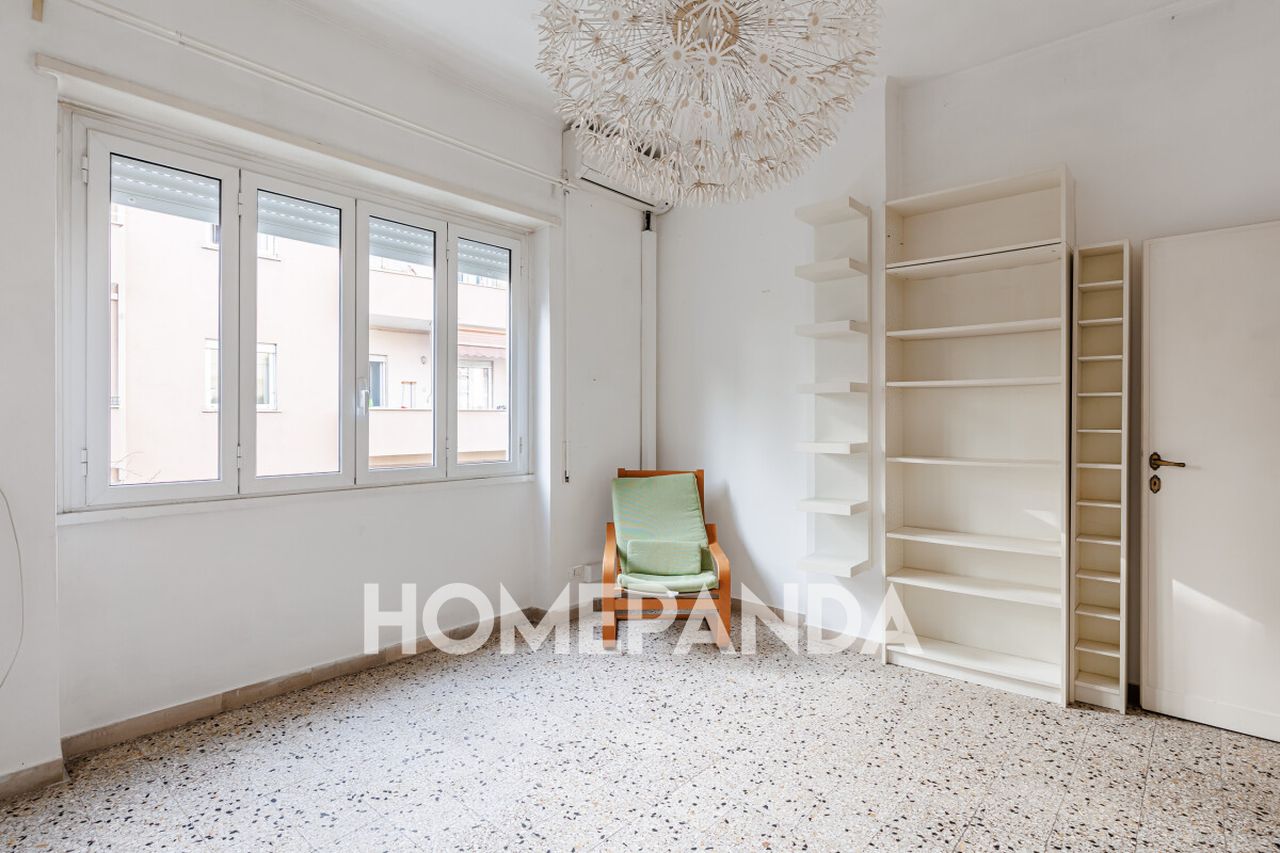 Studio in Rome, Italy No. 133009