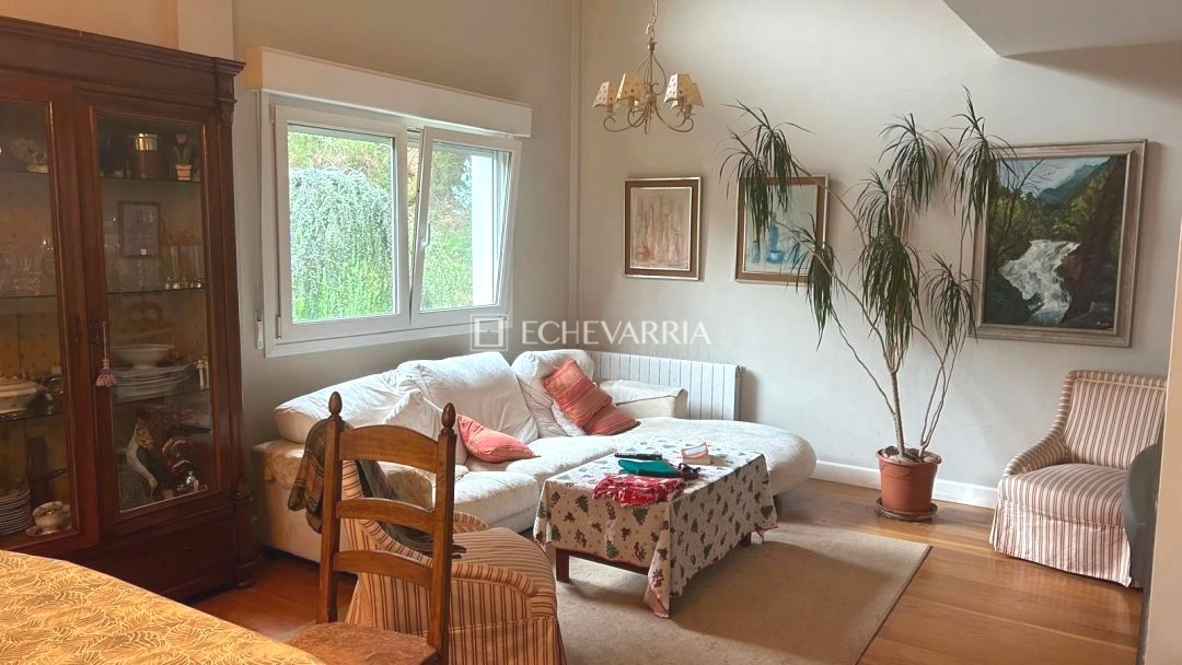 Casa de 5 dormitorios en Comunidad Autónoma Vasca, Spain No. 159594