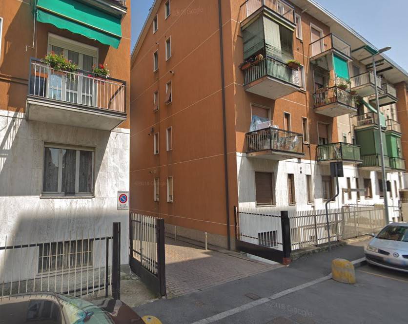 25m² Garage in Baranzate, Italy No. 116402