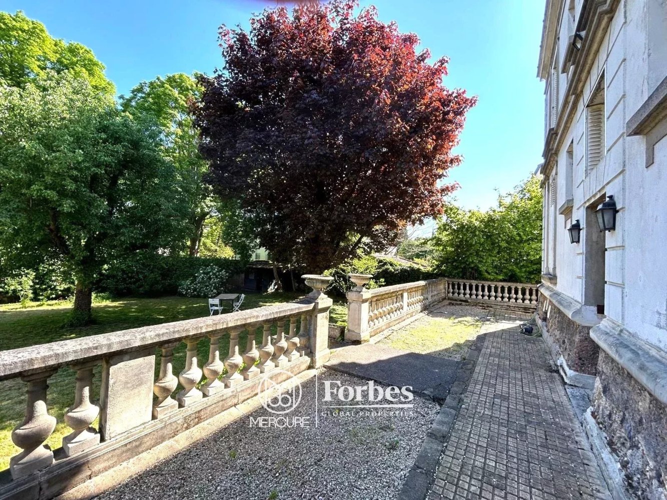 Вилла с 7 спальнями в Бур-ля-Рен, Франция № 299087