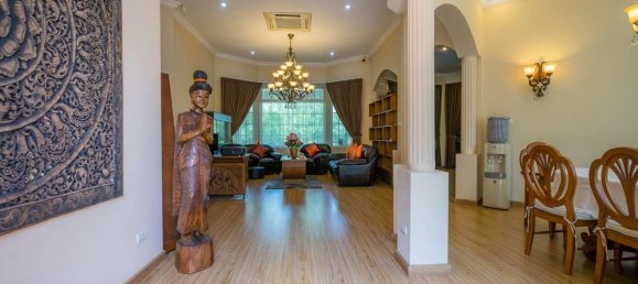 Casa de 9 dormitorios en Chiang Mai, Thailand No. 59588 4