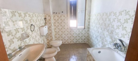 6-salle Maison à Canossa, Italy No. 265993 25