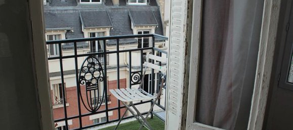 2 rooms Apartment in Paris, France No. 315692 8