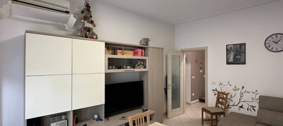 4 rooms Apartment in Camaiore, Italy No. 261591 8