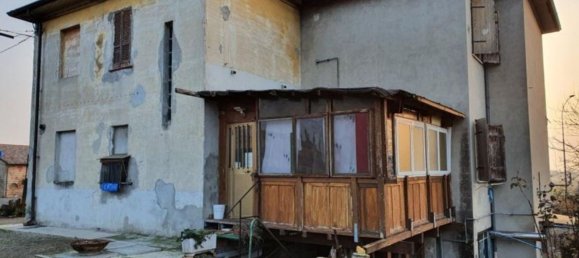 7 rooms Apartment in Cortemaggiore, Italy No. 94696 7