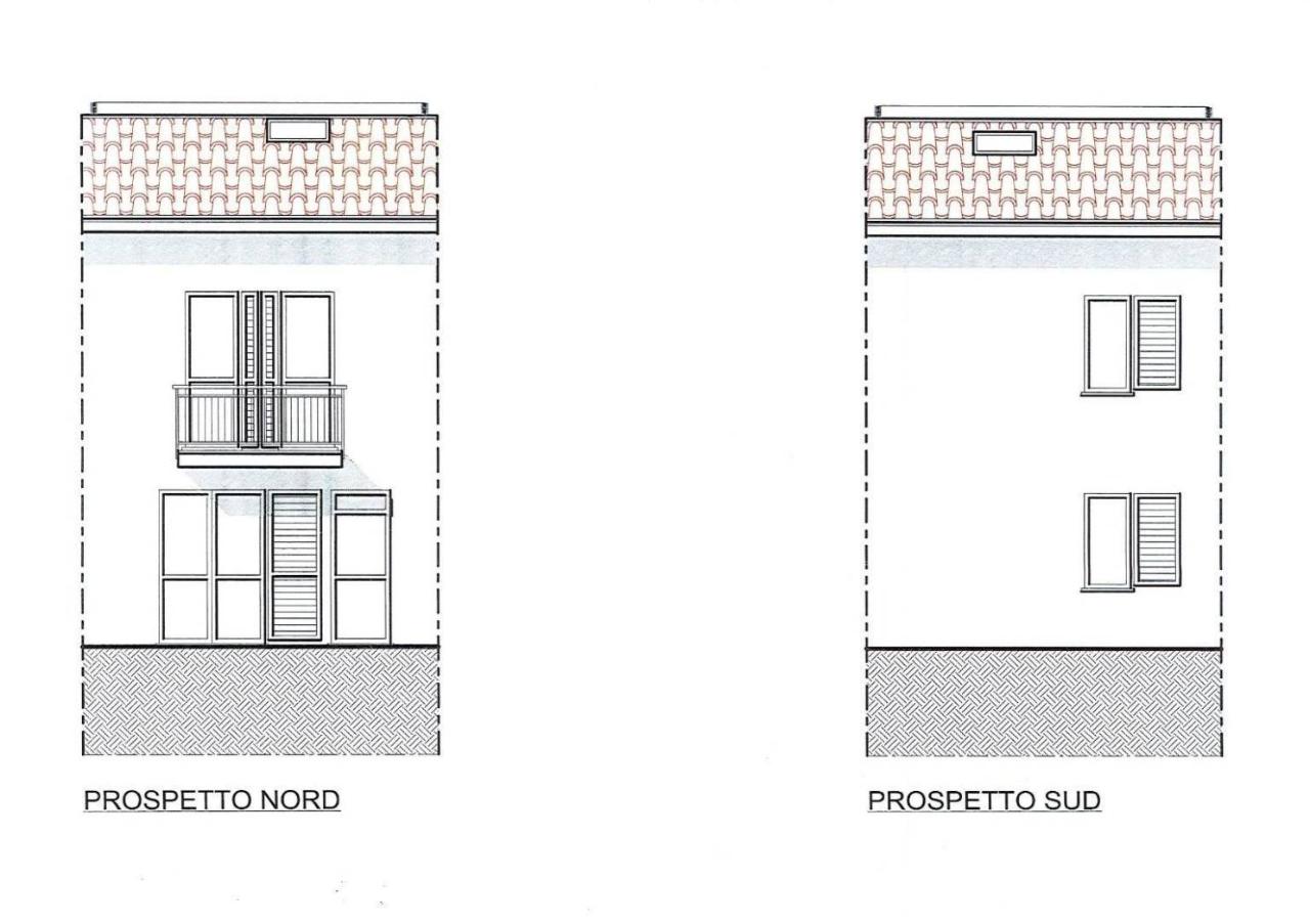 3-salle Maison à Mariano Comense, Italy No. 34909