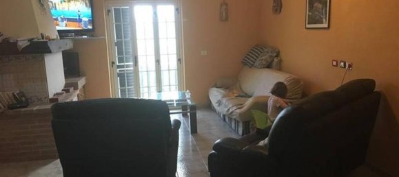 3 bedrooms House in Atina, Italy No. 692 4