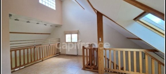 4 bedrooms House in Auxerre, France No. 202860 9