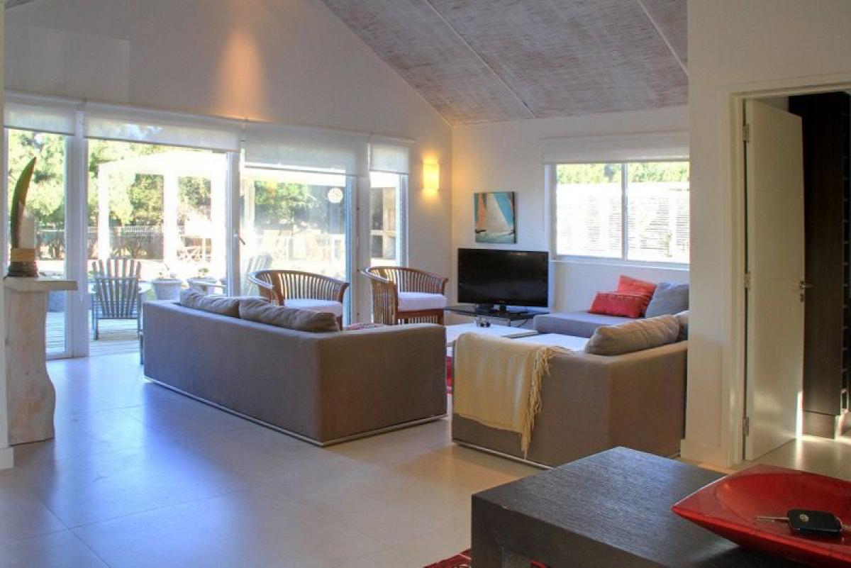 4 bedrooms House in Maldonado, Uruguay No. 8767