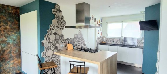 4 bedrooms House in Attiches, France No. 156277 3