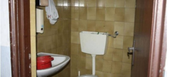 310m² Commercial property in Locri, Italy No. 341032 8