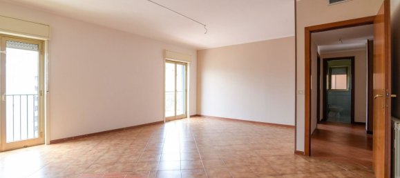 5-Zimmer Wohnung in Palermo, Italy, Nr. 46447 2