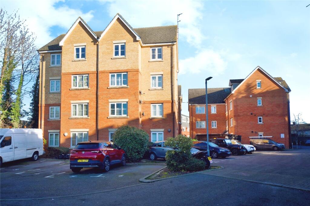 2 bedrooms Apartment in Waltham Cross, United Kingdom No. 11529