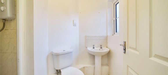 2 bedrooms Apartment in Waltham Cross, United Kingdom No. 11529 3