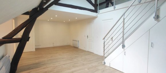 Dúplex de 3 dormitorios en Pecqueuse, France No. 296540 3