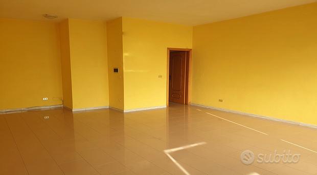 2-Zimmer Gewerbliche Immobilie in Venafro, Italy, Nr. 309339