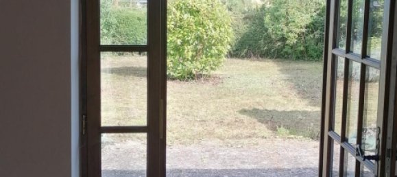 3 Schlafzimmer Haus in Neuvy-le-Roi, France, Nr. 63245 9